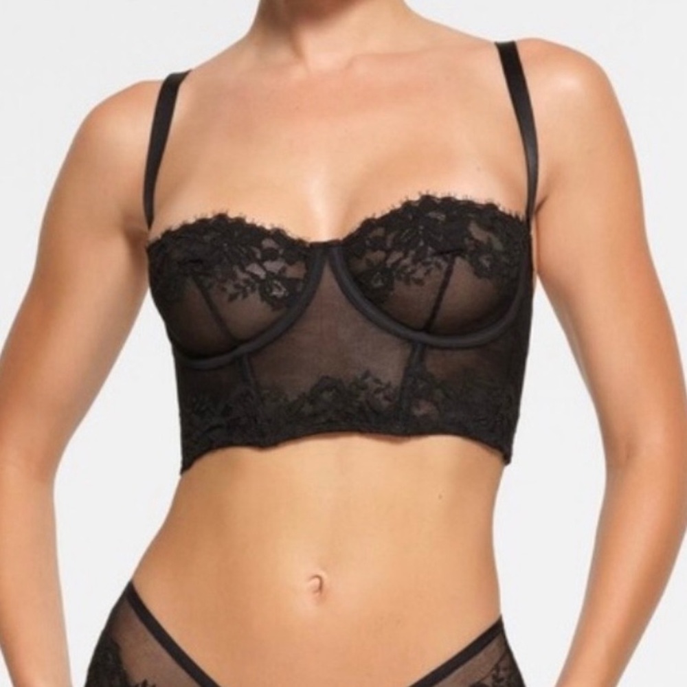 SKIMS Black Lace Bra